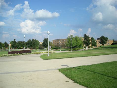 File:Ferris State University August 2010 16 (central campus).JPG - Wikimedia Commons