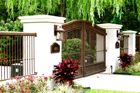 Front Yard Fence, Front Gates, Farm Fence, Fence Art, Entry Gates ...