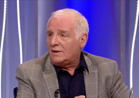 "An insult to the audience": Eamon Dunphy blasts RTE's “embarrassing” football punditry - Buzz.ie