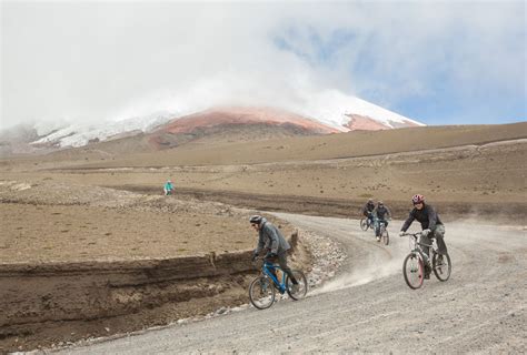 1-Day Cotopaxi Downhill Tour - Nomadtrek Tour operator