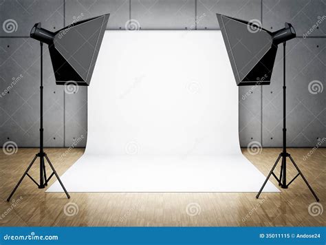 Shooting Royalty Free Stock Photo - Image: 35011115