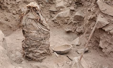 Peru archaeologists unearth 1,000-year-old mummies of children in Lima ...