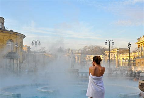 A Guide to the Thermal Baths in Budapest - by Elle Croft