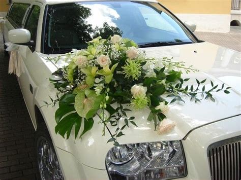 Wedding Limousine Decoration - jenniemarieweddings