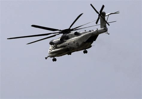 Missing Marine Corps helicopter carrying 5 troops from Nevada to ...