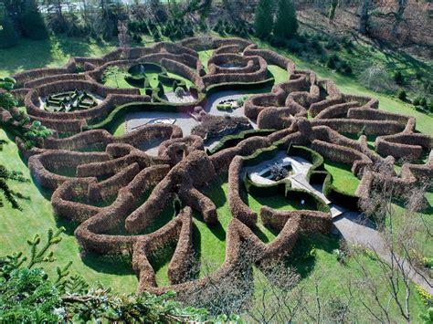 Photos: The world’s most impressive outdoor mazes and labyrinths — Quartz