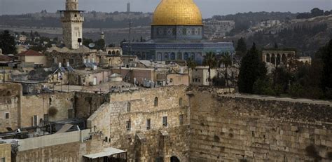 A PALESTINIAN PERSPECTIVE ON THE HISTORY OF JERUSALEM* - Jerusalem Peace Institute