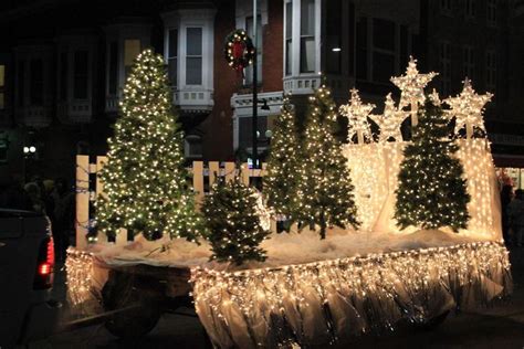 Old Fashioned Oskaloosa Christmas Float