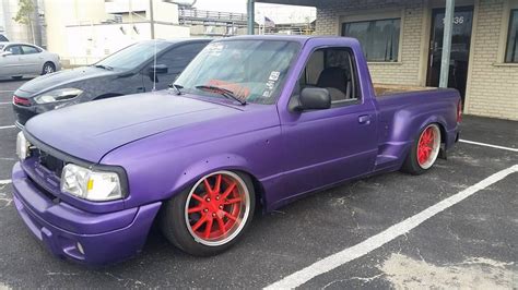 Slammed Ford Ranger