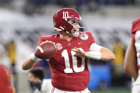 2021 Dynasty Prospect Profile: QB Mac Jones – Alabama