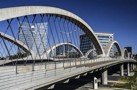 West 7th Street Bridge - Architecture in Fort Worth