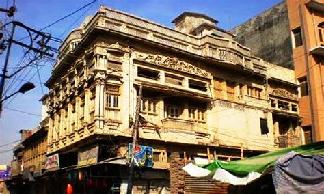 288 Old Buildings in Karachi Declared Dangerous by SBCA - Brandsynario