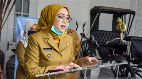 Tak Dihadiri Dedi Mulyadi, Anne Ratna Mustika Bersyukur Sidang Perdana Perceraiannya Berlangsung ...