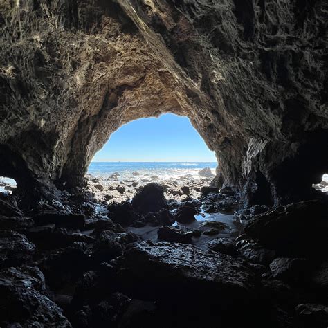 El Matador Beach Sea Caves in Malibu, CA (5 Photos)