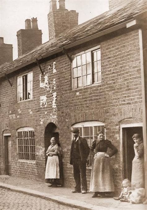 1904 Residents, Oliver Street , off Winwick Street, Warrington ...