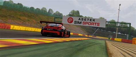 Sim Racing: What Exactly is Sim Racing? - Asetek