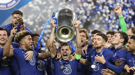 Video: Azpilicueta lifts Chelsea's second UCL trophy