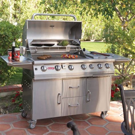 Bull Grills - Outdoor Living