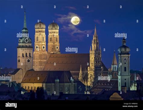 Munich Skyline Night High Resolution Stock Photography and Images - Alamy