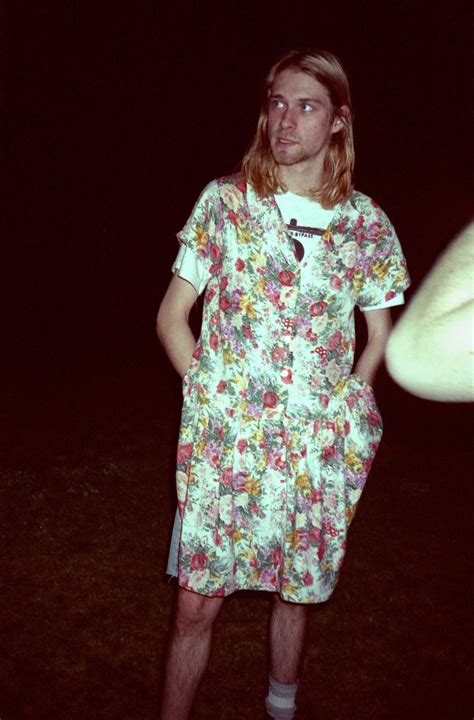 Pin by charlie on Kurdt | Kurt cobain dress, Nirvana kurt, Kurt cobain