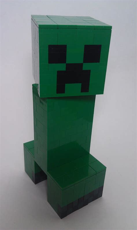 Lego Minecraft Creeper by ChuchithaTheChuChu on DeviantArt