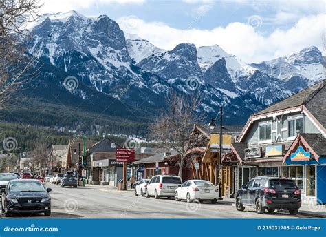 Canmore Mainstreet, Alberta, Canada Editorial Stock Photo - Image of peak, canmore: 215031708