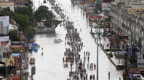 Chennai floods: Relief effort underway - CNN.com