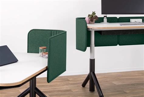Steelcase Flex Height-Adjustable Desk - dancker