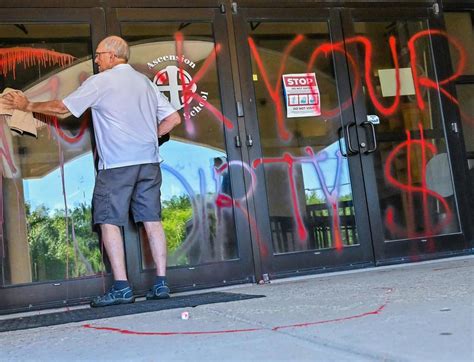 Johnson County church at forefront of abortion vote vandalized | Kansas City Star