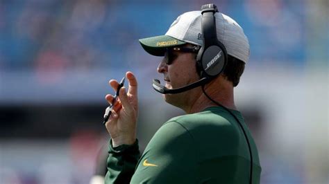 Packers DC Joe Barry Trolled for Terrible Davante Adams Call