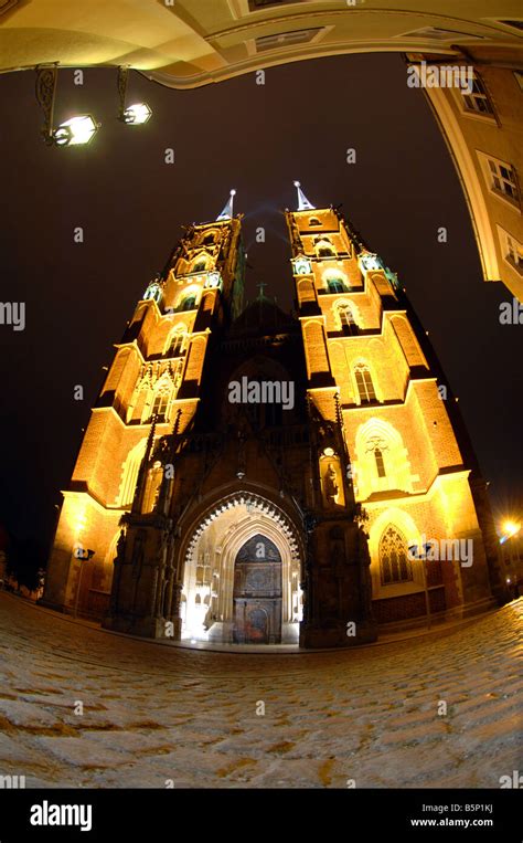 Wroclaw Cathedral, Wroclaw's Saint Johns the Baptist Cathedral, Wroclaw, Poland Stock Photo - Alamy