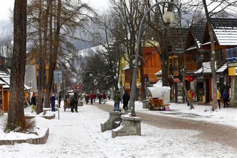 Krupowki street in Zakopane at winter time, Poland – Stock Editorial ...