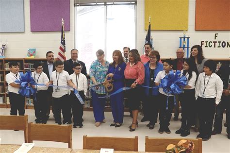 LISD dedicates Heights Elementary School Library | Heights Elementary School