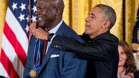 Obama awards 21 Presidential Medals of Freedom - DefenderNetwork.com