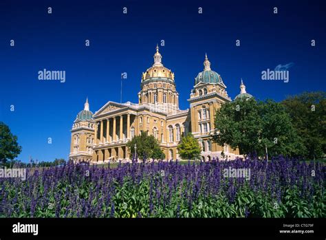 DES MOINES IOWA STATE CAPITOL Stock Photo - Alamy