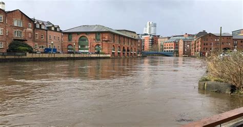 Leeds weather forecast as River Aire flood alerts in place - Leeds Live