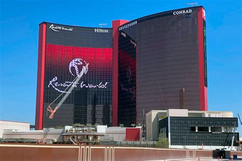 Casino project among largest on Vegas Strip sets opening day Stardust ...