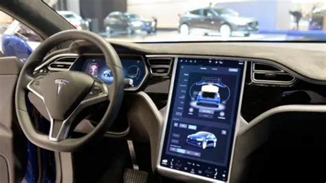 Elon Musk: Tesla raises cost of 'self-driving' cars