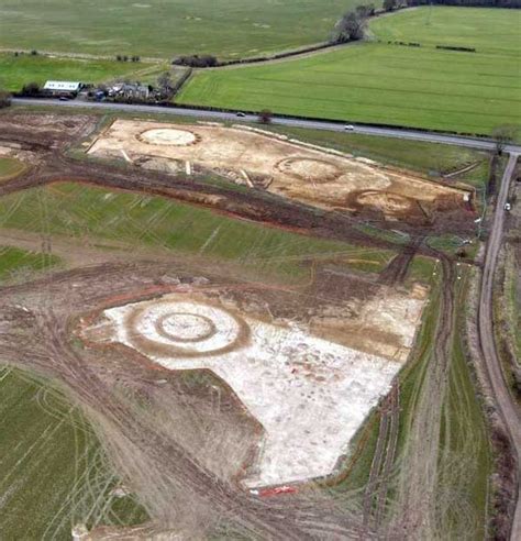 Uncovering a Bronze Age barrow cemetery - Cotswold Archaeology