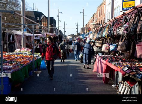 Walthamstow Market, London: longest outdoor market in Europe Stock Photo - Alamy