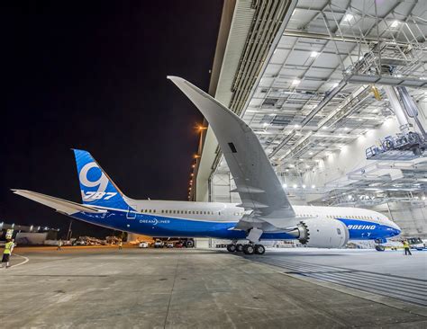 PHOTOS: First 787-9 Dreamliner in New Boeing Livery - AirlineReporter : AirlineReporter