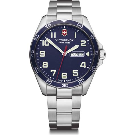 Victorinox Swiss Army 241851 watch - FieldForce