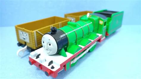 PLARAIL TOMY TRACKMASTER Thomas & Friends Classic Henry Troublesome ...