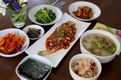 A typical Korean homestyle table setting - Maangchi.com