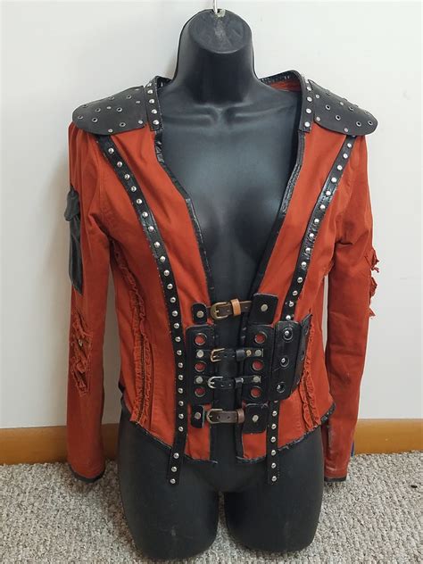 Eretria Costume by Laura Bielaczyc, Aradani Costumes