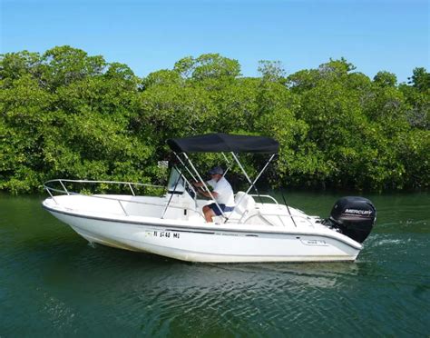 19' Boston Whaler Center Console - Key West Boat Rentals