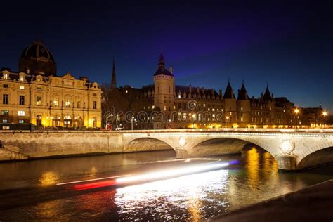 183 Bateau Mouche Paris Photos - Free & Royalty-Free Stock Photos from ...