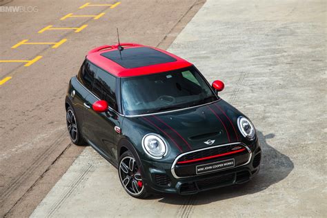 2015 MINI Cooper JCW - Photo Gallery