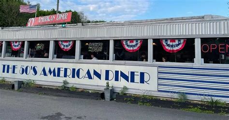 Enormous 10-burger eating challenge at American Diner that's undefeated ...