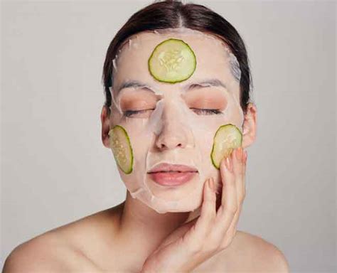 5 Homemade Cucumber Masks That Fight Puffy Eyes And Promotes Healthy ...